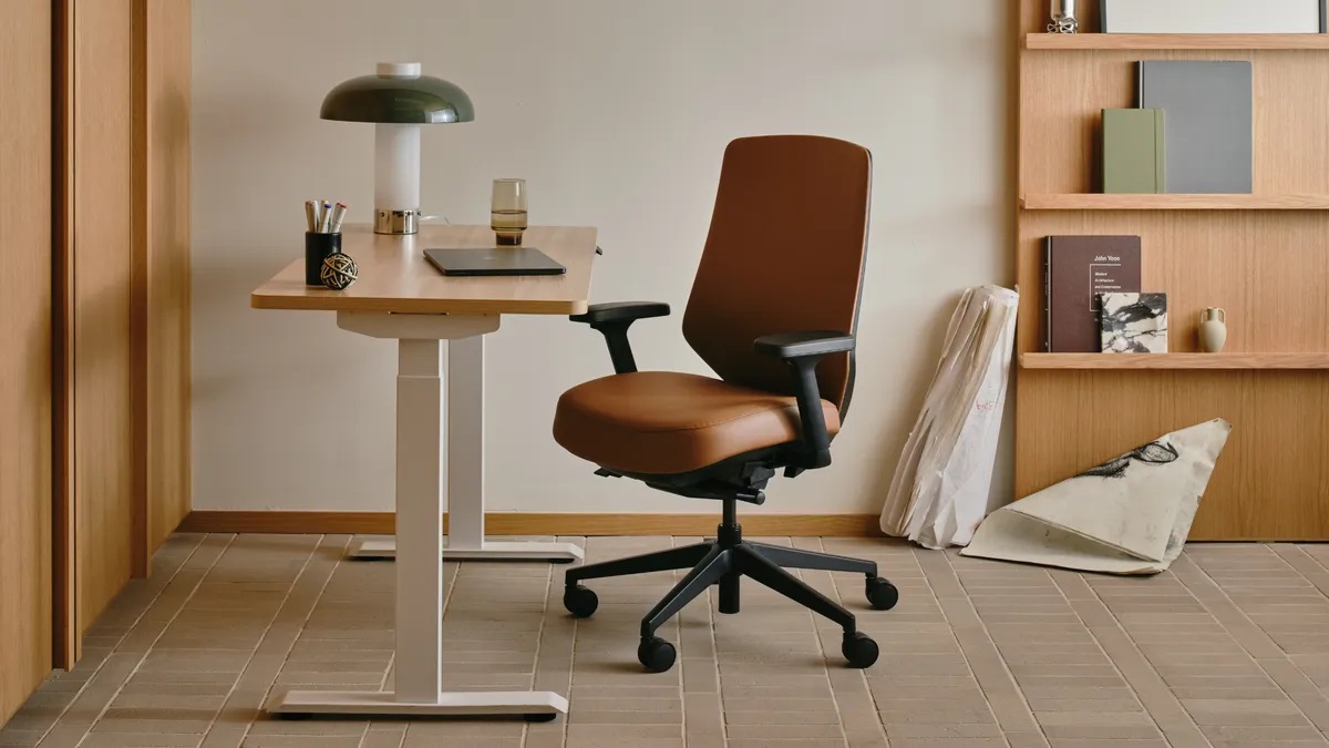 Chair Manufacturers and Dealers in Pimpalgaon Tarfa